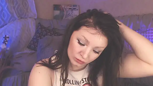 BritneyBarker online show from January 2025 12:01:01 AM