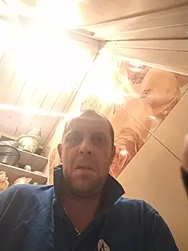 Snapshot of MaxDevilWhite chatting on October 2025 08:22:02 AM MaxDevilWhite online show from October 2025 08:22:02 AM