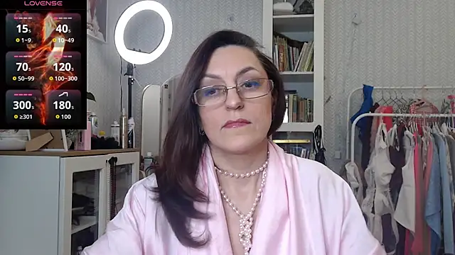 Soffya Soy online show from February 2026 08:28:01 PM