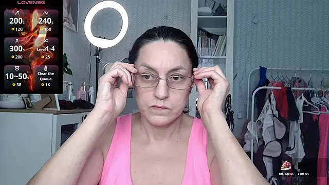 Soffya Soy online show from February 2026 12:48:02 PM