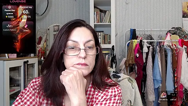 Soffya Soy online show from March 2026 06:55:02 PM