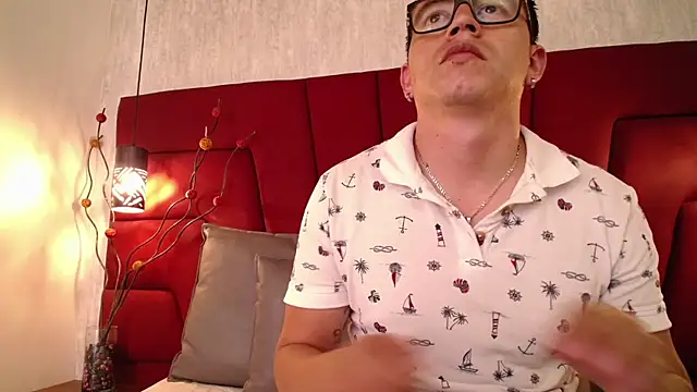 Snapshot of Freya_and_Freyr chatting on January 2025 07:40:01 PM Freya and Freyr online show from January 2025 07:40:01 PM