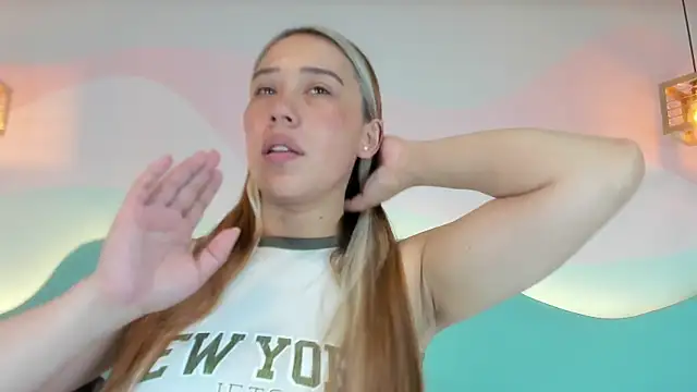 Snapshot of Lannajansen chatting on November 2025 01:10:02 PM Lannajansen online show from November 2025 01:10:02 PM