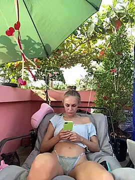 Snapshot of White_Lu chatting on February 2026 02:18:02 AM White Lu online show from February 2026 02:18:02 AM