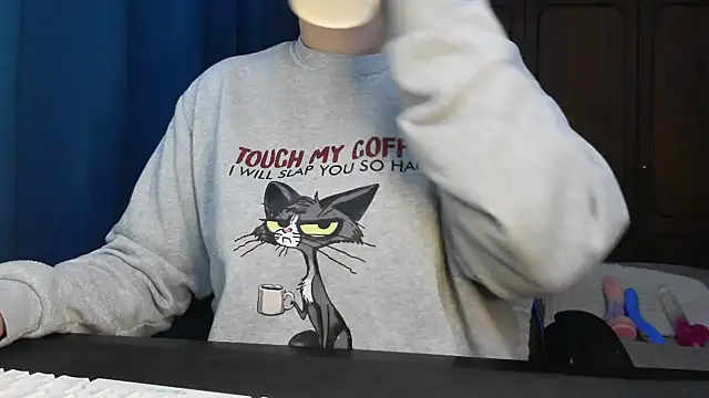 bunnyfox420 online show from November 2025 05:06:02 PM