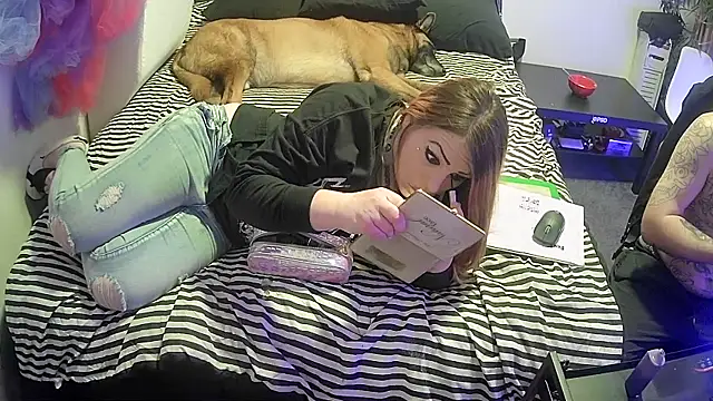 Snapshot of barbieinbondage7 chatting on March 2025 11:47:02 AM barbieinbondage7 online show from March 2025 11:47:02 AM