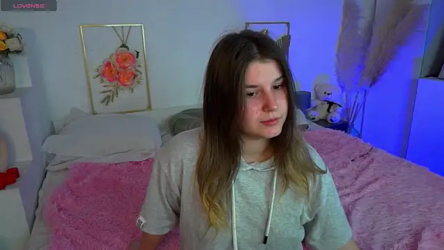 Snapshot of nawuwu chatting on October 2025 06:52:02 AM nawuwu online show from October 2025 06:52:02 AM