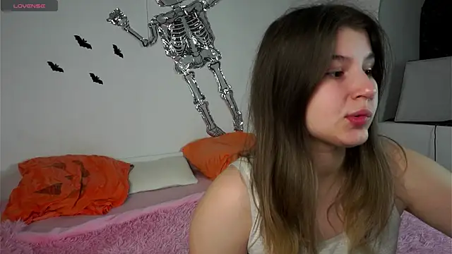 Snapshot of nawuwu chatting on November 2025 06:13:02 AM nawuwu online show from November 2025 06:13:02 AM