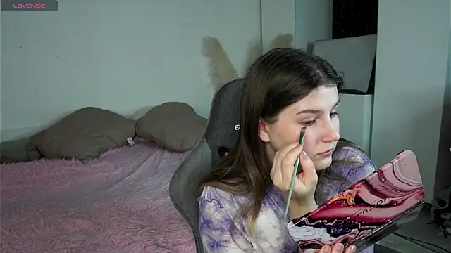 Snapshot of nawuwu chatting on November 2025 06:38:02 AM nawuwu online show from November 2025 06:38:02 AM