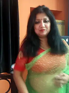 Snapshot of horny_lizia chatting on February 2026 03:57:01 PM horny lizia online show from February 2026 03:57:01 PM