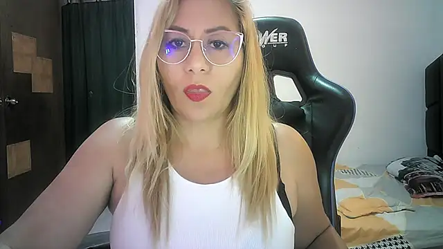 mariana0x online show from February 2026 08:52:01 PM