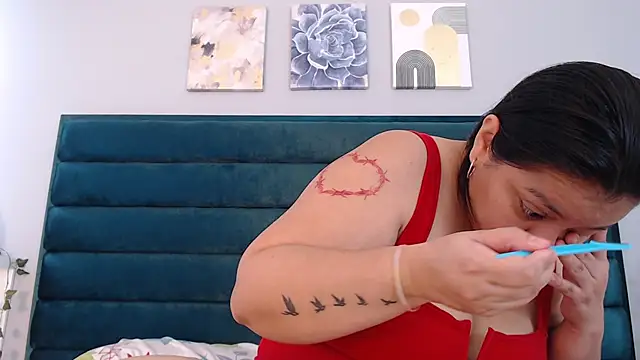 Snapshot of AmmyPike1 chatting on October 2025 12:23:02 PM AmmyPike1 online show from October 2025 12:23:02 PM