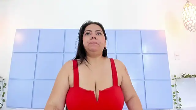 Snapshot of AmmyPike1 chatting on November 2025 12:37:01 PM AmmyPike1 online show from November 2025 12:37:01 PM