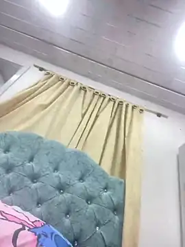 Girl milk7 online show from March 2025 05:43:02 AM