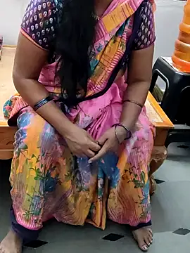 Snapshot of laxmitelugu78 chatting on January 2025 04:52:02 PM laxmitelugu78 online show from January 2025 04:52:02 PM