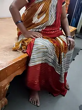 Snapshot of laxmitelugu78 chatting on February 2025 03:28:02 PM laxmitelugu78 online show from February 2025 03:28:02 PM