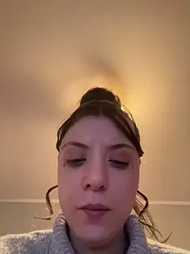 Snapshot of bunnythetailor chatting on February 2025 08:46:01 PM bunnythetailor online show from February 2025 08:46:01 PM