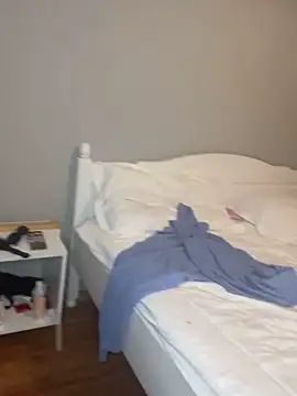 Snapshot of bunnythetailor chatting on February 2025 03:56:01 PM bunnythetailor online show from February 2025 03:56:01 PM