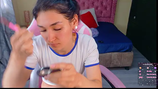 Snapshot of Sofii_cutee chatting on January 2026 03:14:01 PM Sofii cutee online show from January 2026 03:14:01 PM