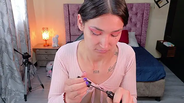 Snapshot of Sofii_cutee chatting on February 2026 12:43:02 PM Sofii cutee online show from February 2026 12:43:02 PM