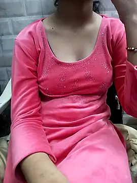 Snapshot of Tanu-00 chatting on February 2025 10:15:02 AM Tanu-00 online show from February 2025 10:15:02 AM