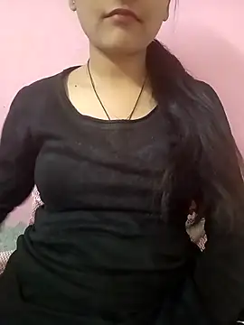 Snapshot of Tanu-00 chatting on December 2025 03:05:01 PM Tanu-00 online show from December 2025 03:05:01 PM