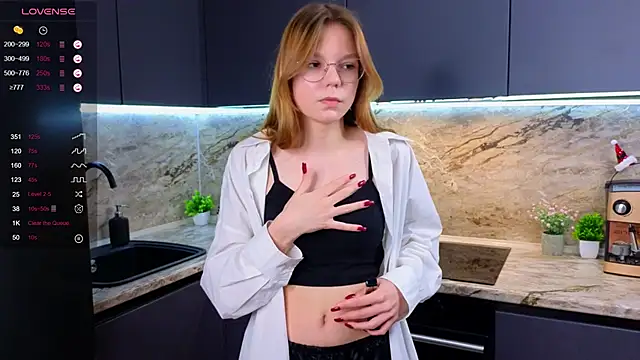 Snapshot of ElvinaBestwick chatting on January 2025 03:04:02 PM ElvinaBestwick online show from January 2025 03:04:02 PM