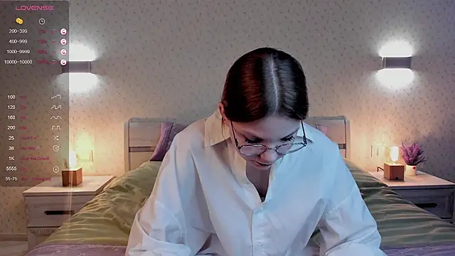 Snapshot of ElvinaBestwick chatting on February 2025 03:49:02 PM ElvinaBestwick online show from February 2025 03:49:02 PM