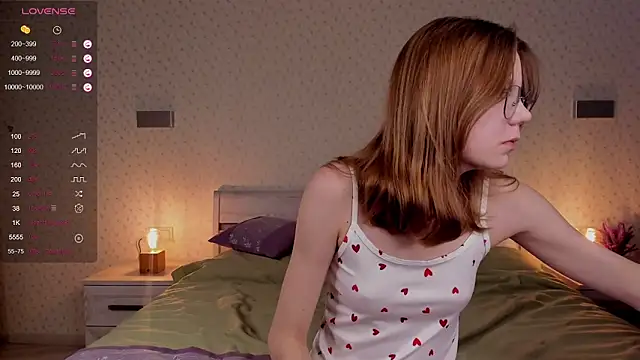 Snapshot of ElvinaBestwick chatting on March 2025 03:27:01 PM ElvinaBestwick online show from March 2025 03:27:01 PM