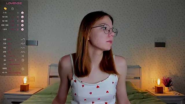 Snapshot of ElvinaBestwick chatting on March 2025 03:56:01 PM ElvinaBestwick online show from March 2025 03:56:01 PM