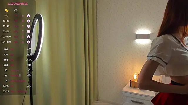 Snapshot of ElvinaBestwick chatting on March 2025 06:37:02 PM ElvinaBestwick online show from March 2025 06:37:02 PM