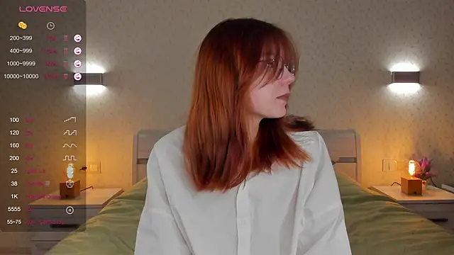 Snapshot of ElvinaBestwick chatting on March 2025 06:44:02 PM ElvinaBestwick online show from March 2025 06:44:02 PM