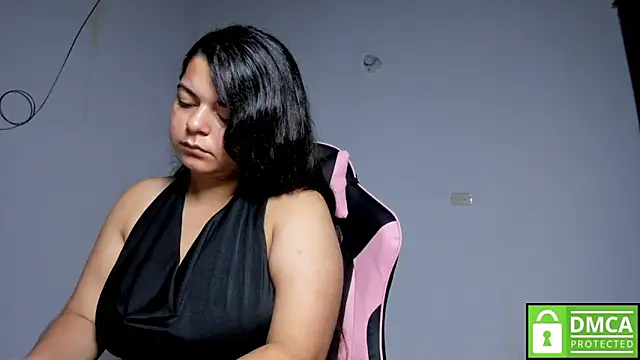 Snapshot of Little_Shaara chatting on November 2025 08:45:01 AM Little Shaara online show from November 2025 08:45:01 AM