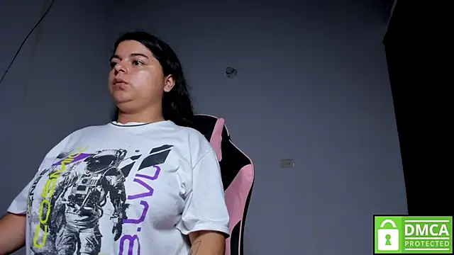 Snapshot of Little_Shaara chatting on November 2025 09:12:02 AM Little Shaara online show from November 2025 09:12:02 AM