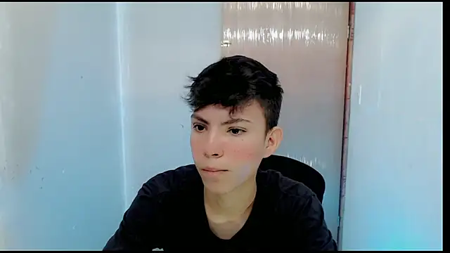 Snapshot of Alexxx_lov chatting on January 2025 12:54:02 PM Alexxx lov online show from January 2025 12:54:02 PM