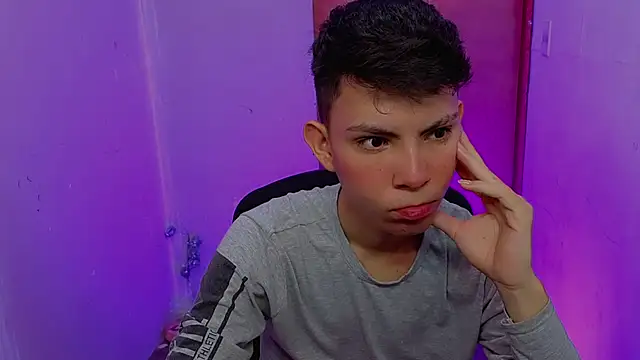 Alexxx lov online show from February 2026 12:14:01 PM