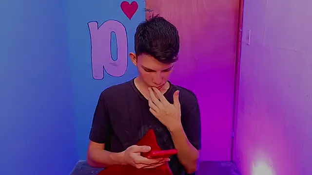 Alexxx lov online show from February 2026 12:28:02 PM