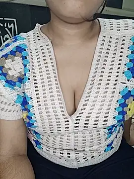 JANVI MISHRA1 online show from June 2026 07:31:01 PM