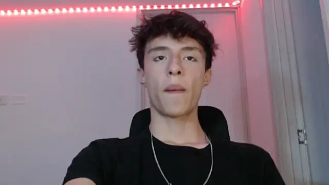 Juanmres online show from October 2025 12:16:01 AM