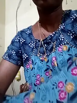 Snapshot of TeluguammayiMahi chatting on November 2025 01:04:02 AM TeluguammayiMahi online show from November 2025 01:04:02 AM