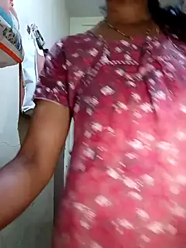 Snapshot of TeluguammayiMahi chatting on December 2025 07:06:02 AM TeluguammayiMahi online show from December 2025 07:06:02 AM