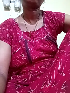 Snapshot of TeluguammayiMahi chatting on December 2025 09:30:01 PM TeluguammayiMahi online show from December 2025 09:30:01 PM