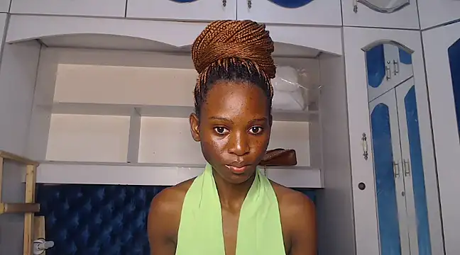 YoungDiva69 online show from February 2025 06:22:02 PM