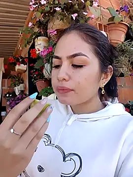 Snapshot of nana_1234 chatting on September 2025 02:06:02 PM nana 1234 online show from September 2025 02:06:02 PM