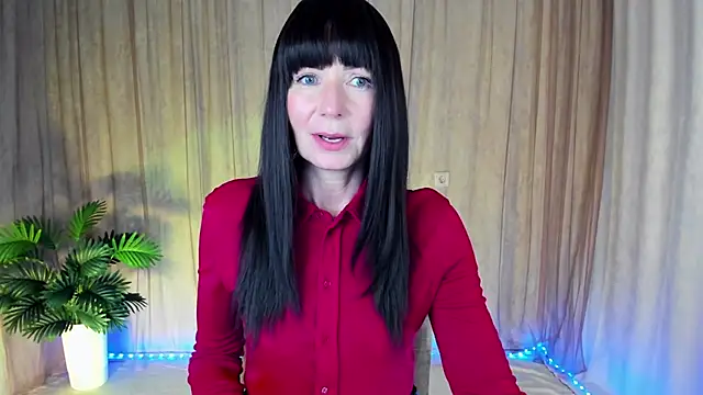 MonicaCheerful online show from November 2025 01:00:02 PM