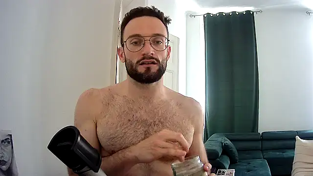 Snapshot of Kleinerabstecher chatting on June 2026 01:33:01 PM Kleinerabstecher online show from June 2026 01:33:01 PM