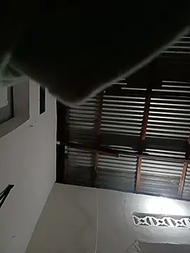 Snapshot of -Nicol chatting on October 2025 10:05:02 AM -Nicol online show from October 2025 10:05:02 AM