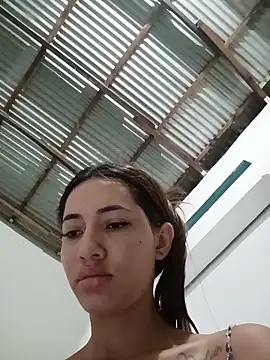 Snapshot of -Nicol chatting on November 2025 10:03:02 AM -Nicol online show from November 2025 10:03:02 AM