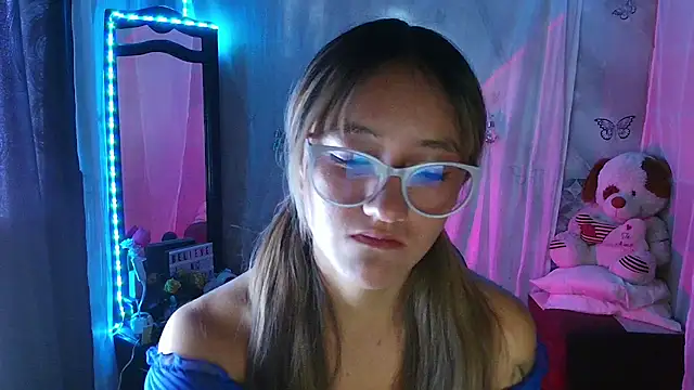 Snapshot of Lya1_ch chatting on October 2025 09:45:01 PM Lya1 ch online show from October 2025 09:45:01 PM