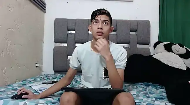 Snapshot of KING_STYLE2 chatting on February 2025 11:09:02 PM KING STYLE2 online show from February 2025 11:09:02 PM